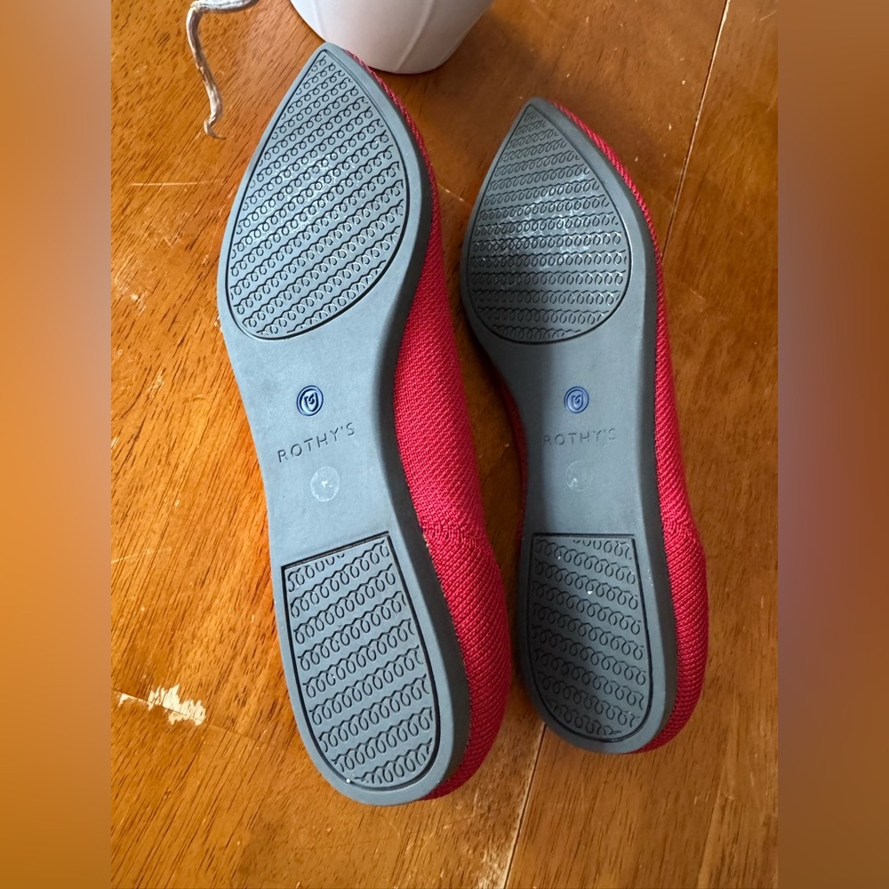 Rothy's Red Pointed Toe Flats with Blue Heel Trim Size 8 - Picture 5 of 11